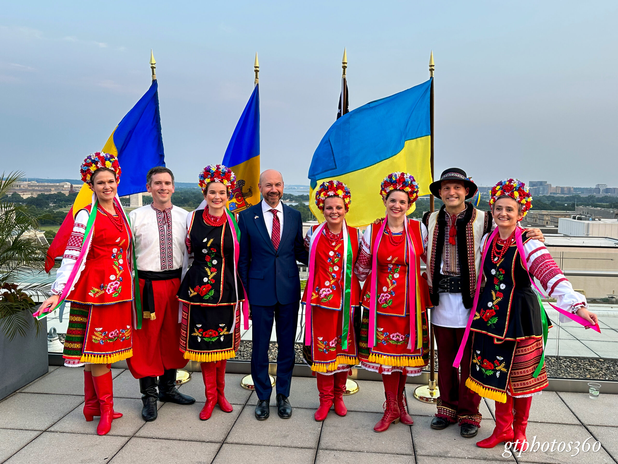 /ФОТО/ Итоги мероприятия «Rooftop Reception in Support of Ukrainian Refugees in Moldova»